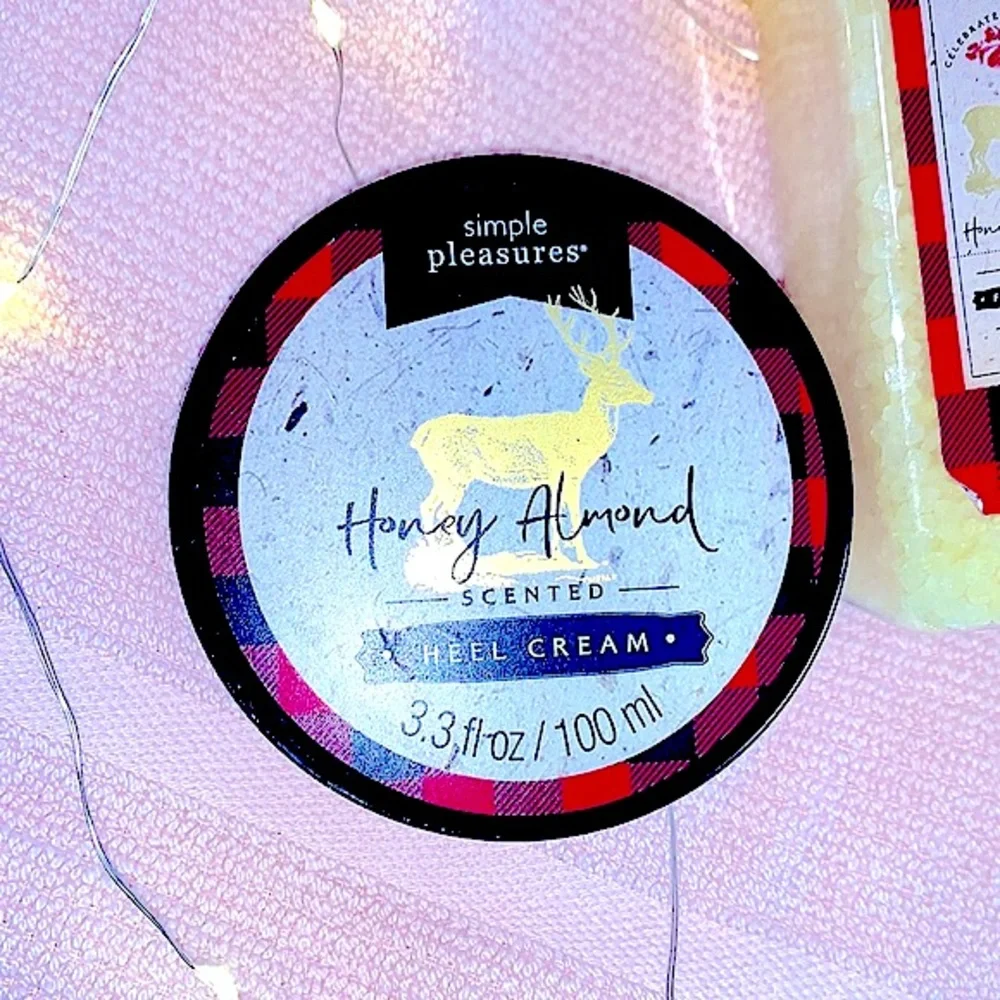 New »Simple Pleasures« 3pc Home Spa Pampering Pedicure Set »Honey Almond Scent«